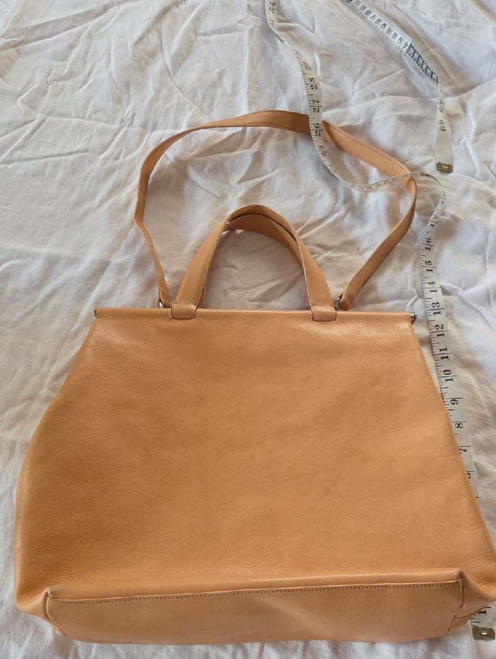 Calvin Klein Tan Leather Handbag/Laptop Bag.  Hand And Shoulder Strap